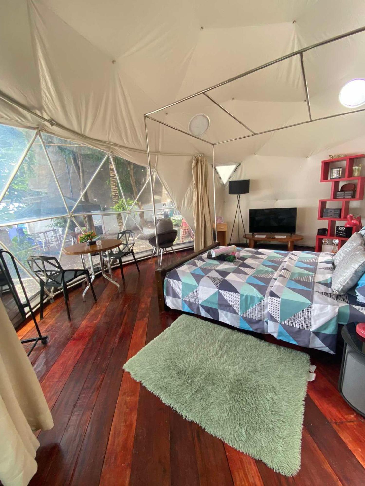 Glamping Dome Dauin Beach Resort Eksteriør bilde