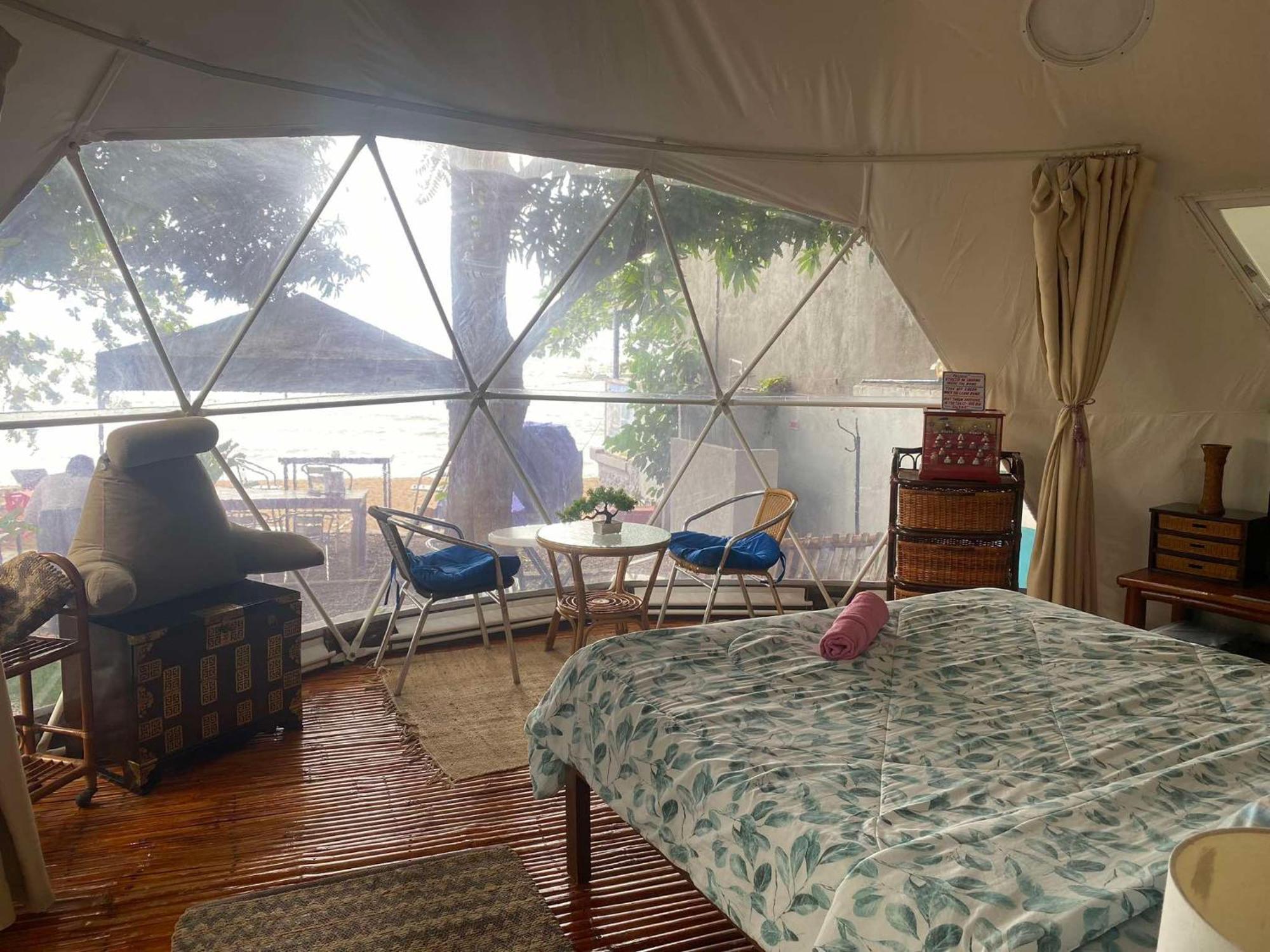 Glamping Dome Dauin Beach Resort Eksteriør bilde
