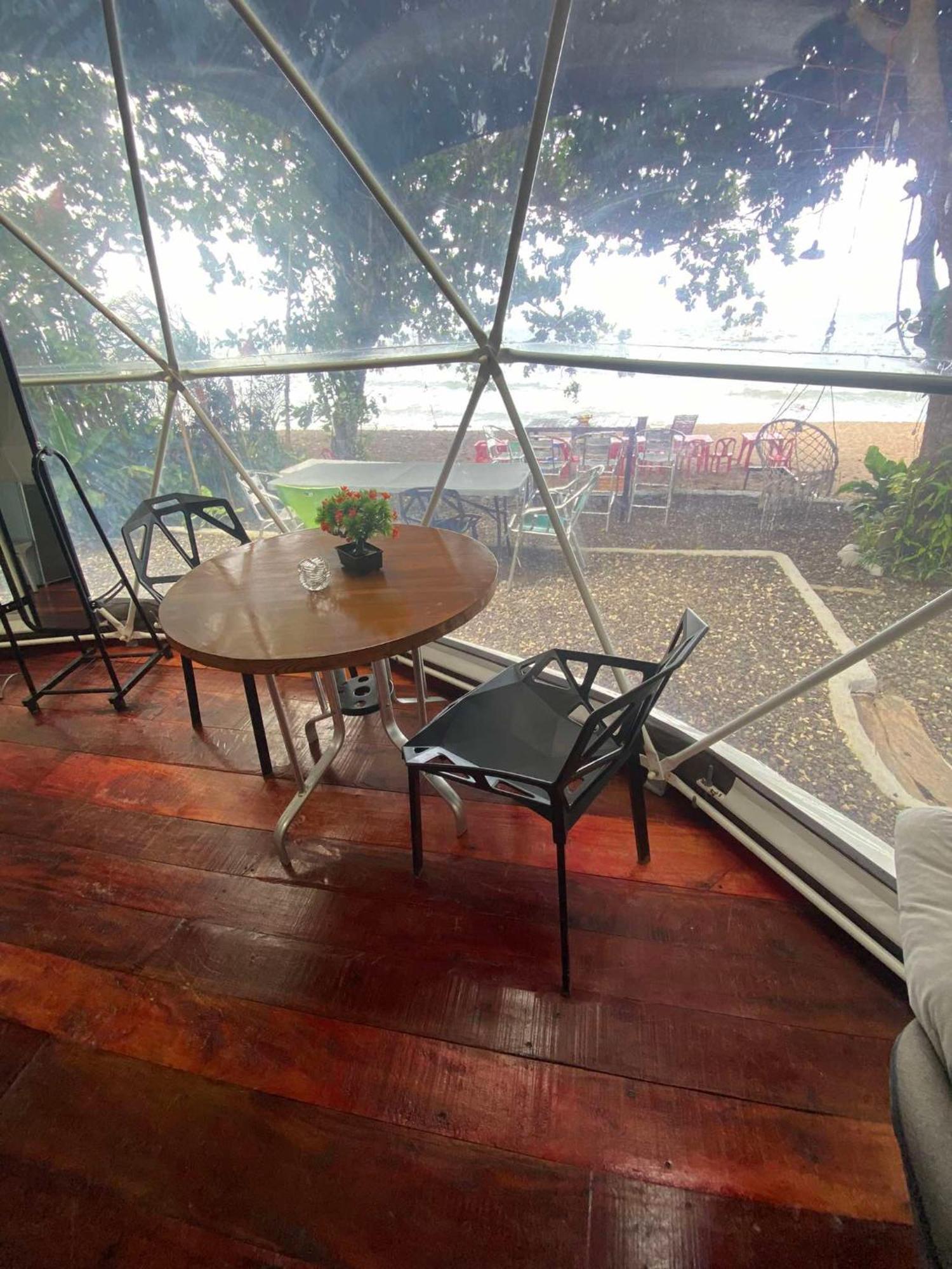 Glamping Dome Dauin Beach Resort Eksteriør bilde