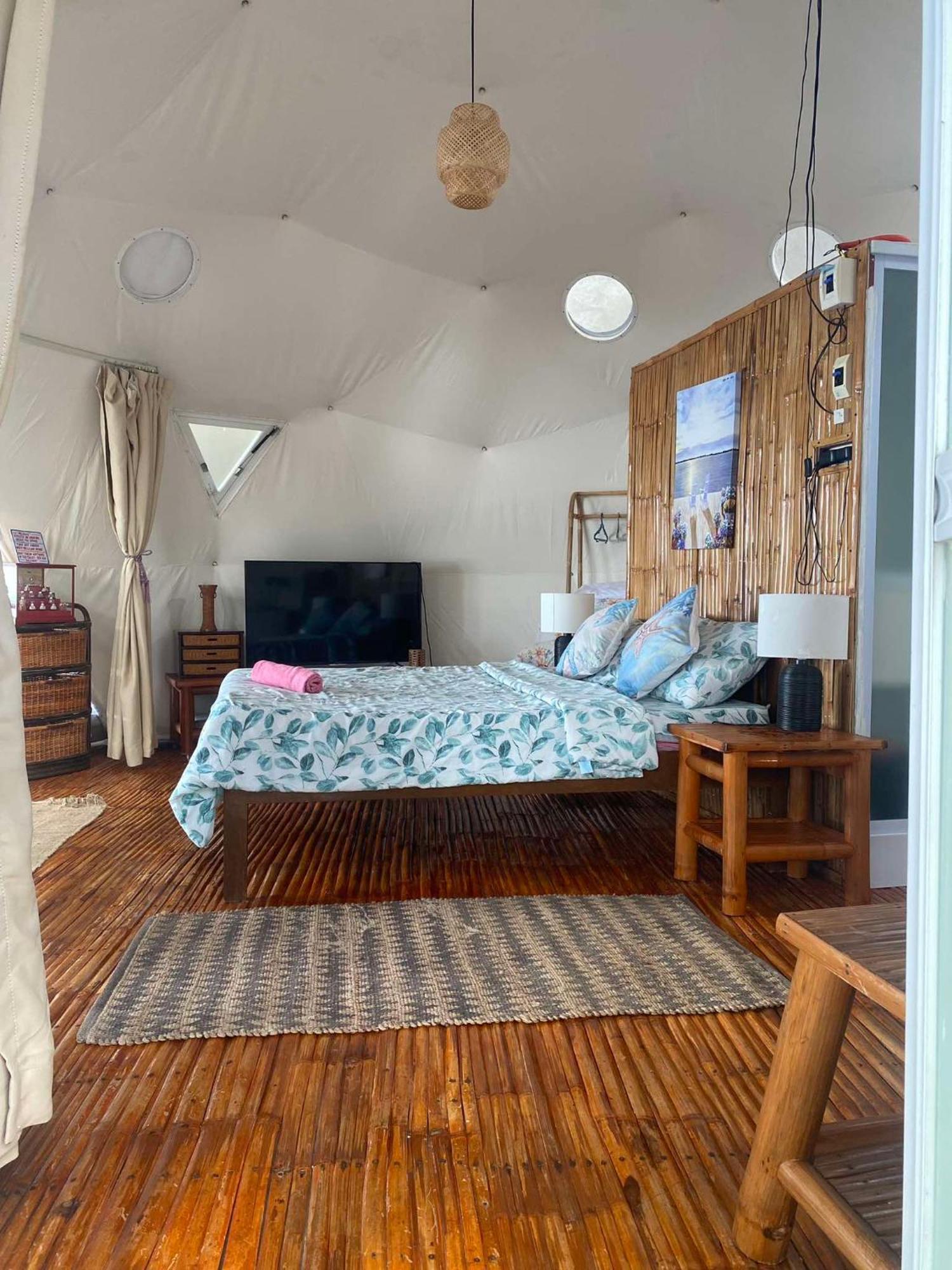 Glamping Dome Dauin Beach Resort Eksteriør bilde